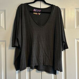 NATION Women’s Grey Short-sleeve V Neck Boxy Shirt One Size